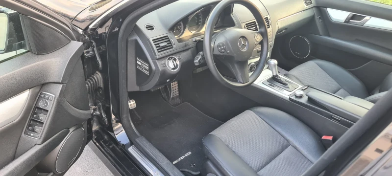 Mercedes-Benz C 250 250 AMG Line, снимка 9 - Автомобили и джипове - 53061966