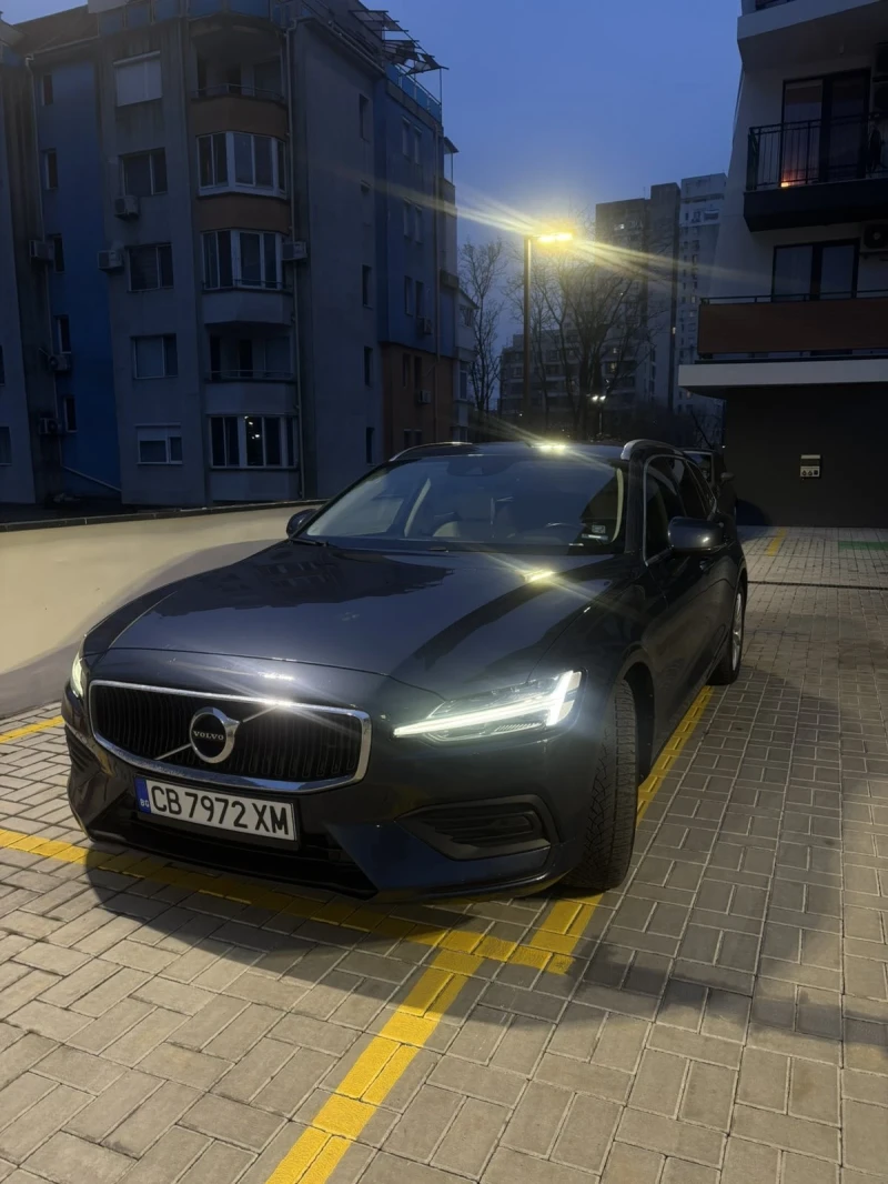Volvo V60 Momentum, снимка 10 - Автомобили и джипове - 53224671