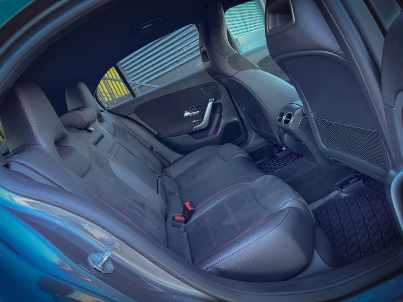Mercedes-Benz A 200 AMG / FULL / Обслужена, снимка 15 - Автомобили и джипове - 53536979