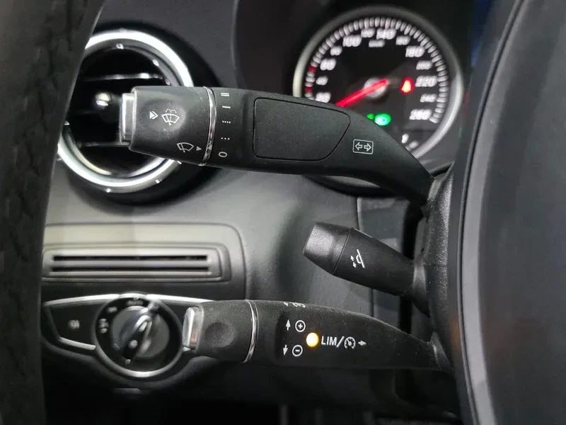 Mercedes-Benz C 200 САМО 30% АВАНС, снимка 16 - Автомобили и джипове - 56064899