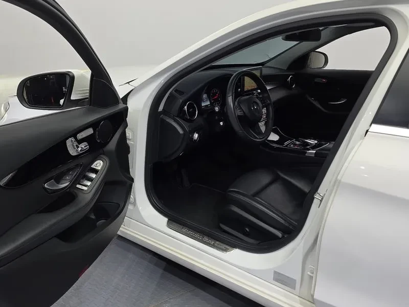 Mercedes-Benz C 200 САМО 30% АВАНС, снимка 10 - Автомобили и джипове - 56064899