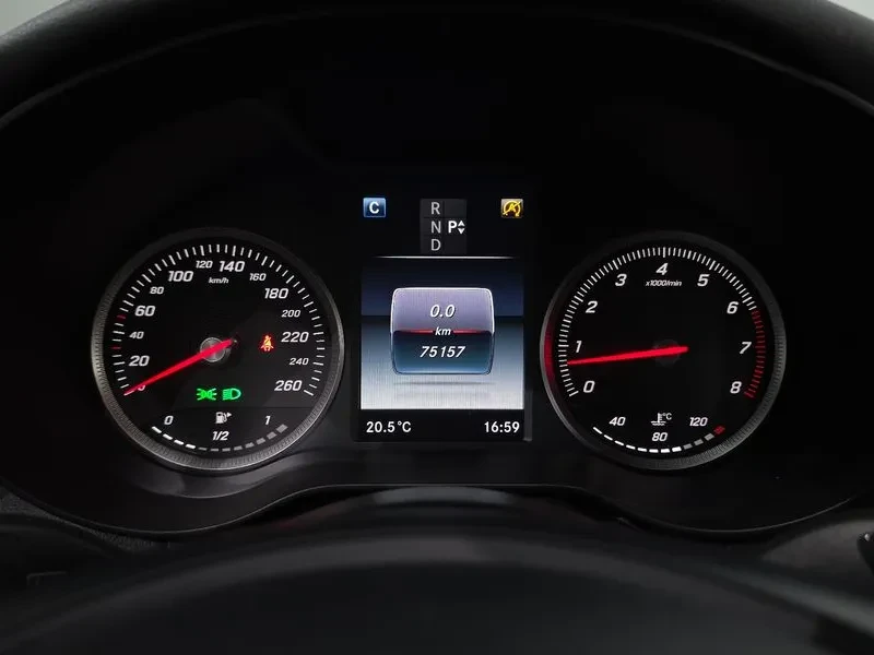 Mercedes-Benz C 200 САМО 30% АВАНС, снимка 8 - Автомобили и джипове - 56064899