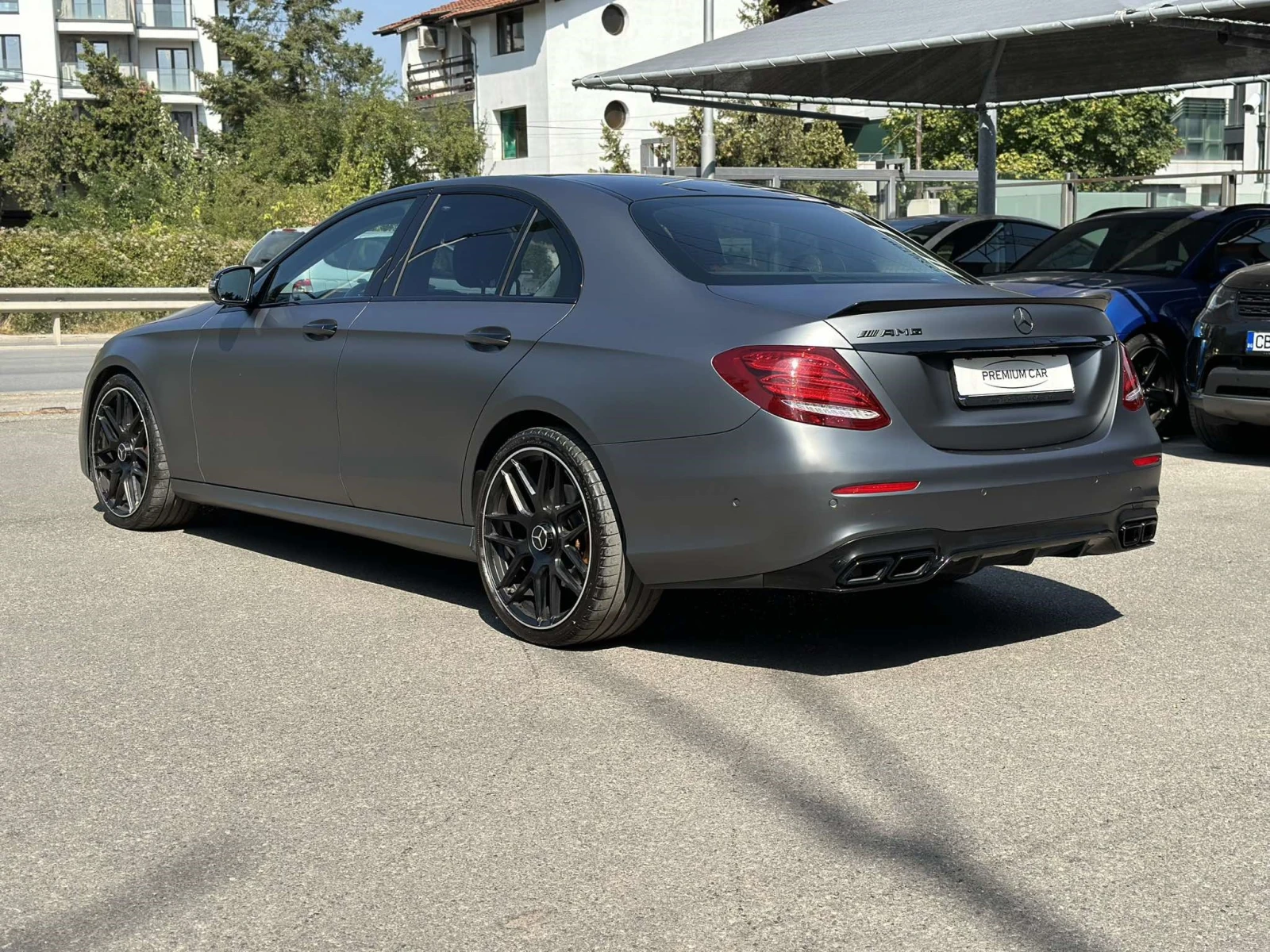 Mercedes-Benz E 350 4MATIC E 63 AMG Optic  - изображение 4