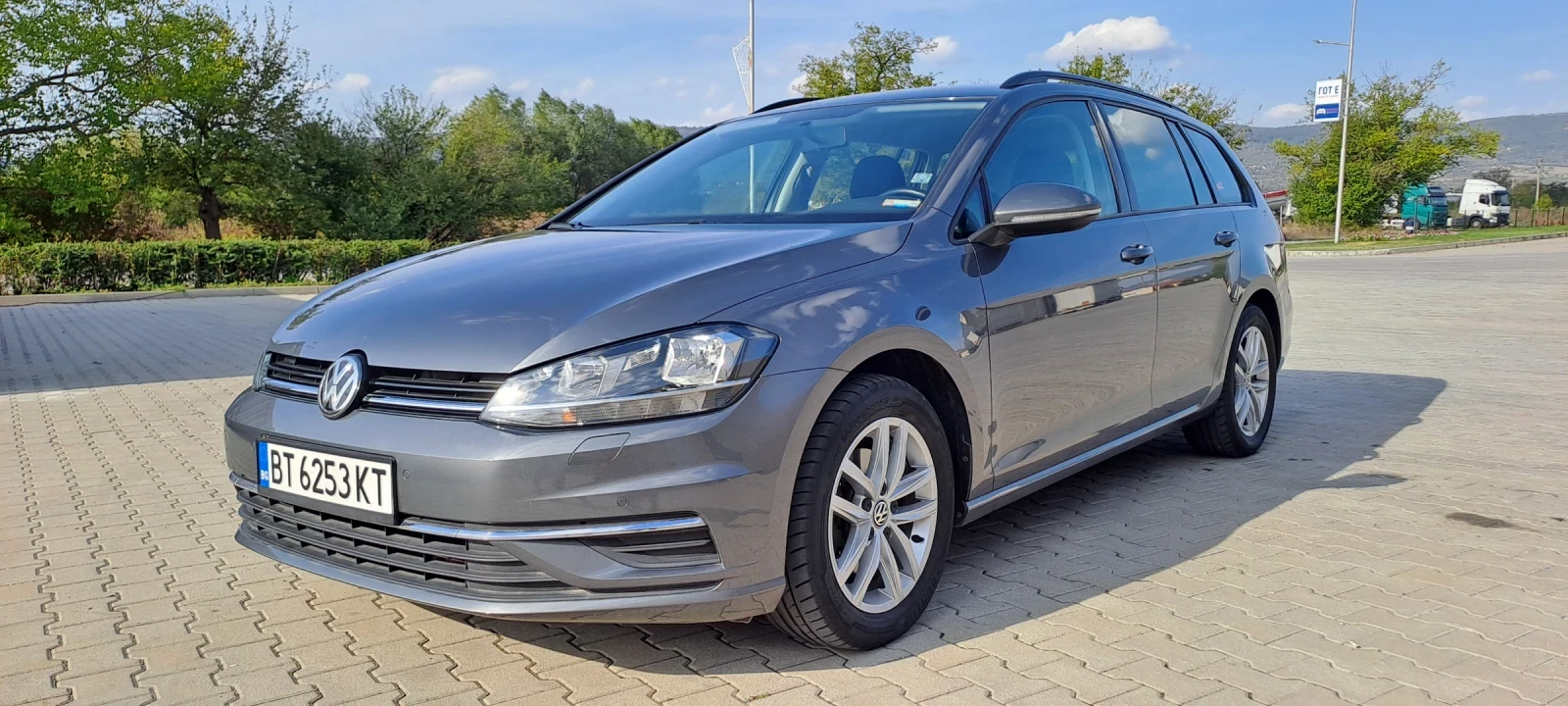 VW Golf 1.6 TDI FACELIFT - изображение 10