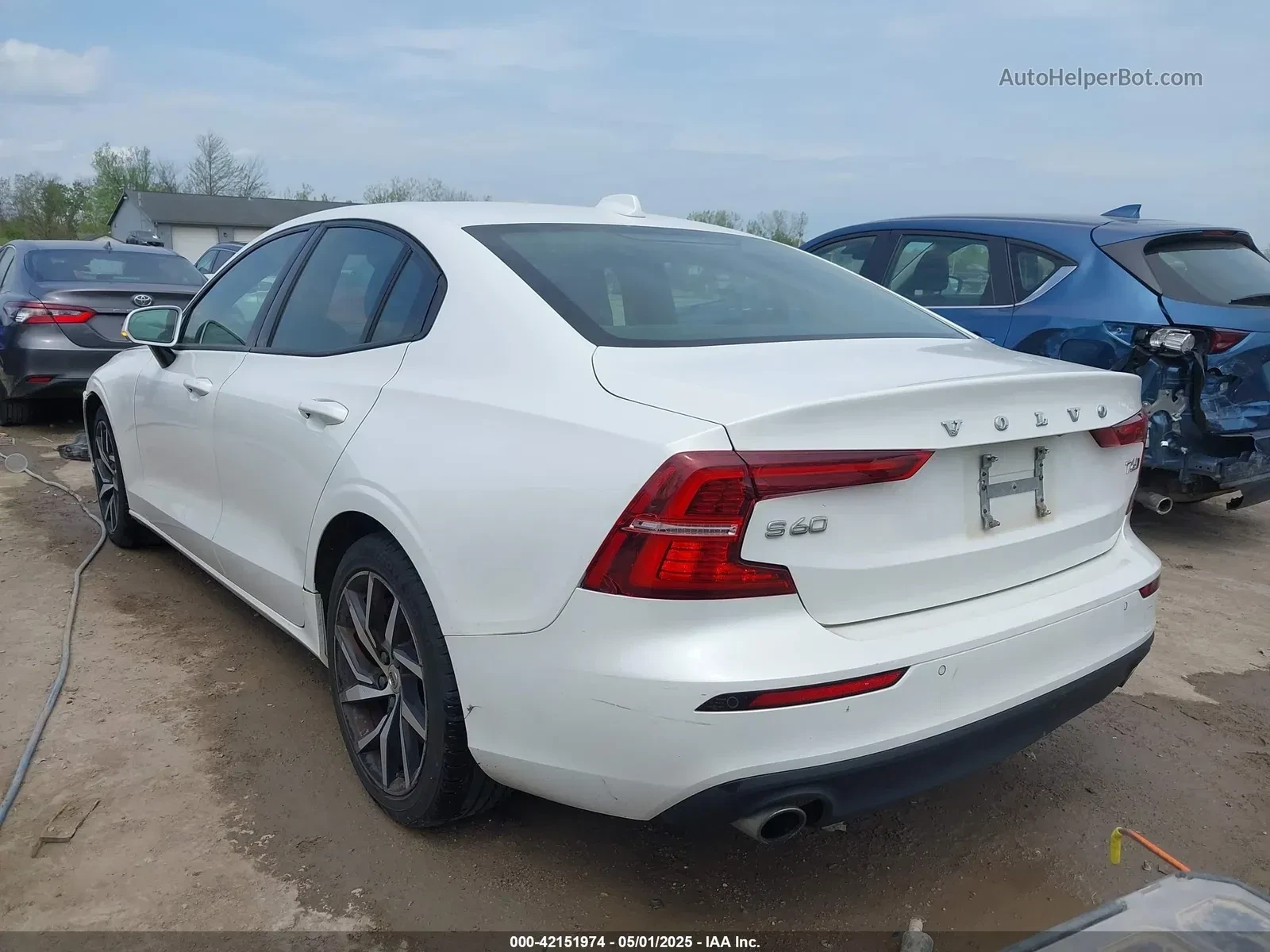 Volvo S60  - изображение 6