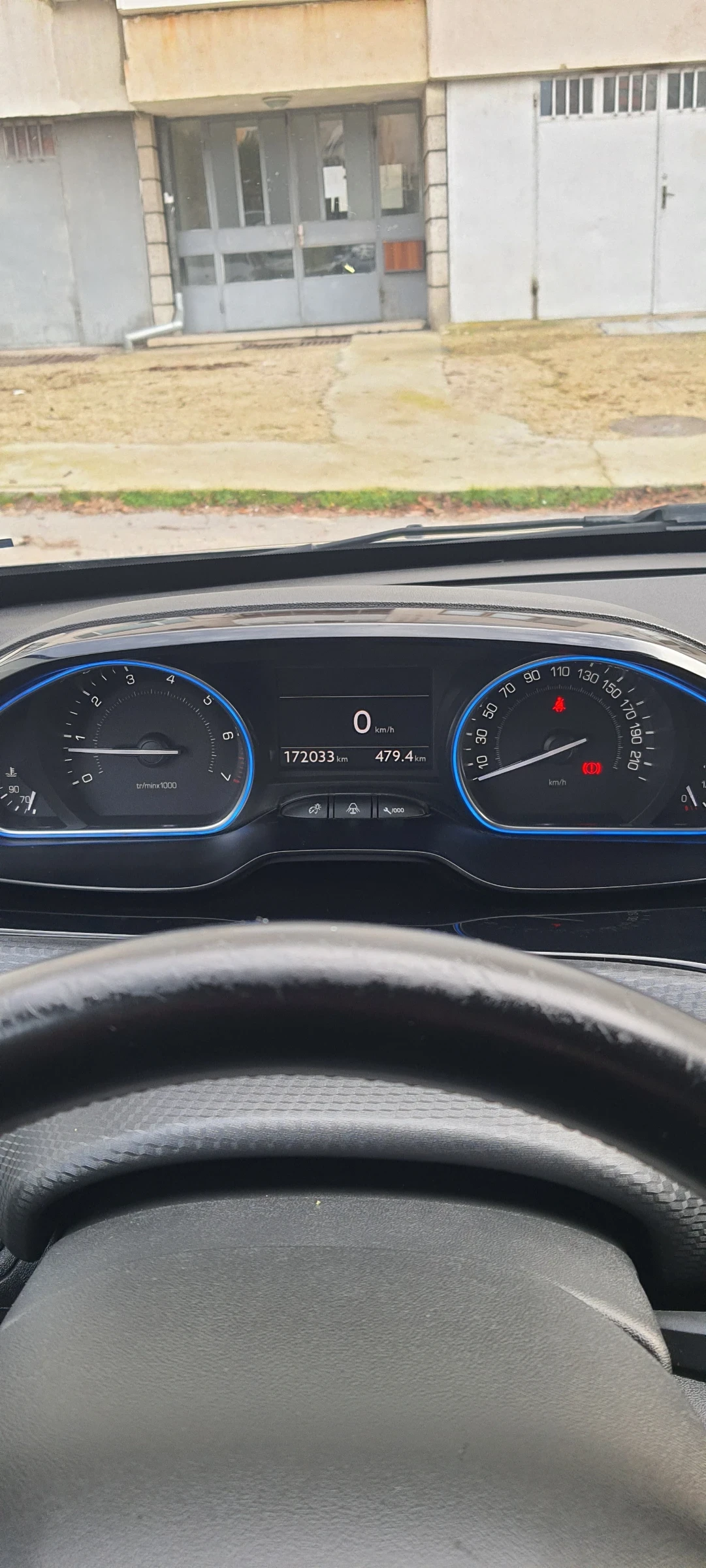 Peugeot 2008 1.2 бензин - изображение 3