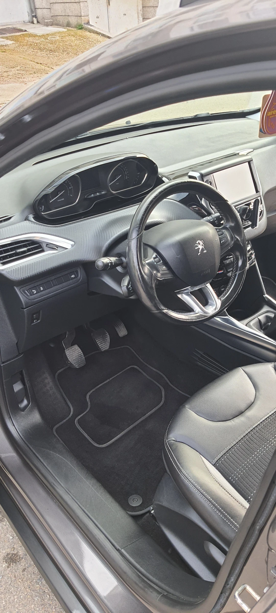 Peugeot 2008 1.2 бензин - изображение 9