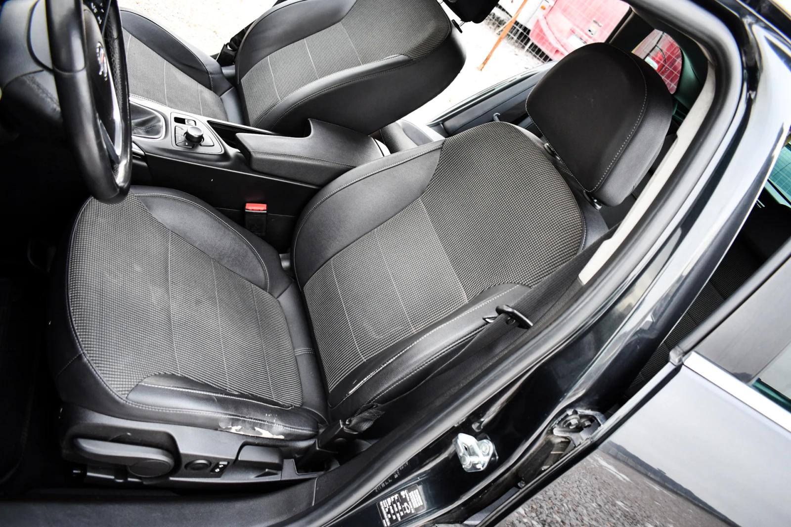 Opel Insignia CDTI 2.0 - изображение 9