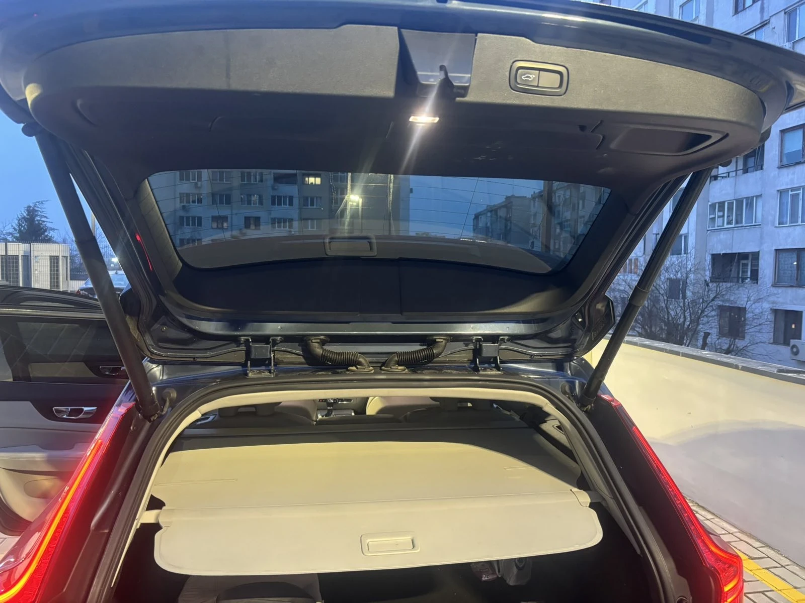 Volvo V60 Momentum | Mobile.bg � ����������� 17