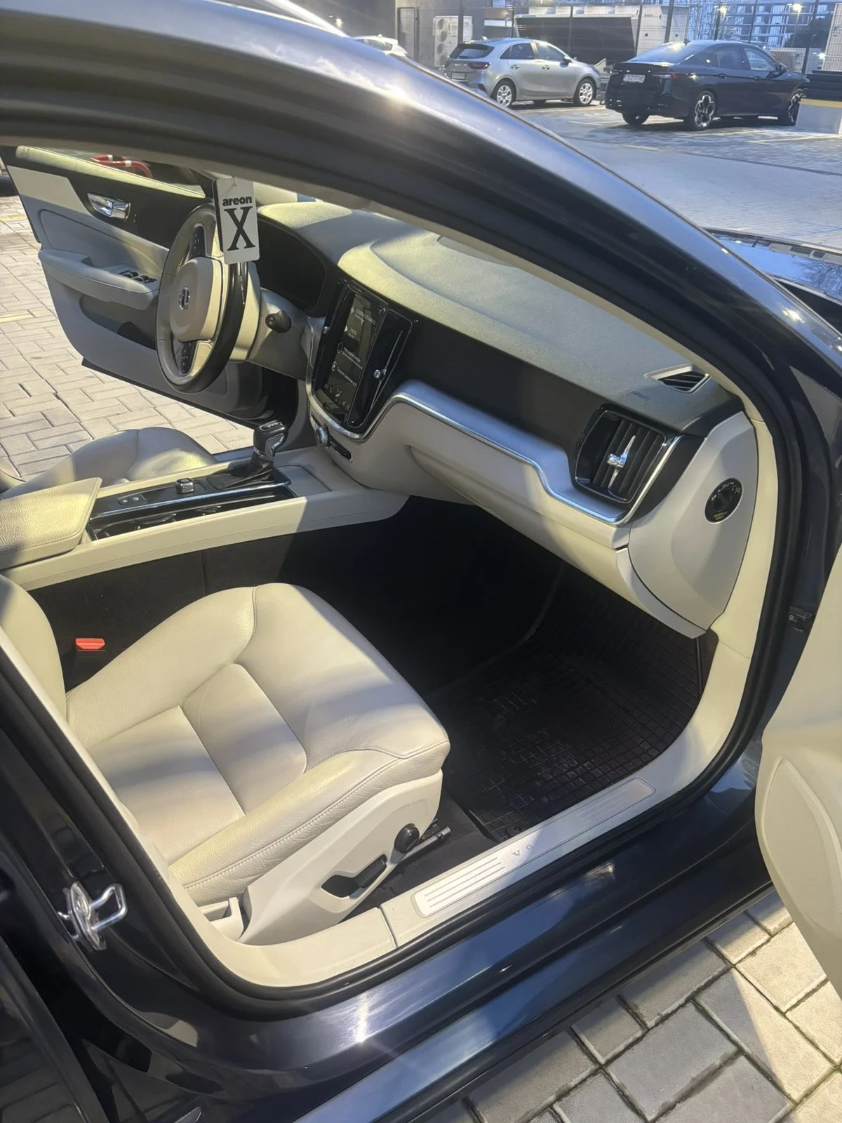 Volvo V60 Momentum | Mobile.bg � ����������� 15