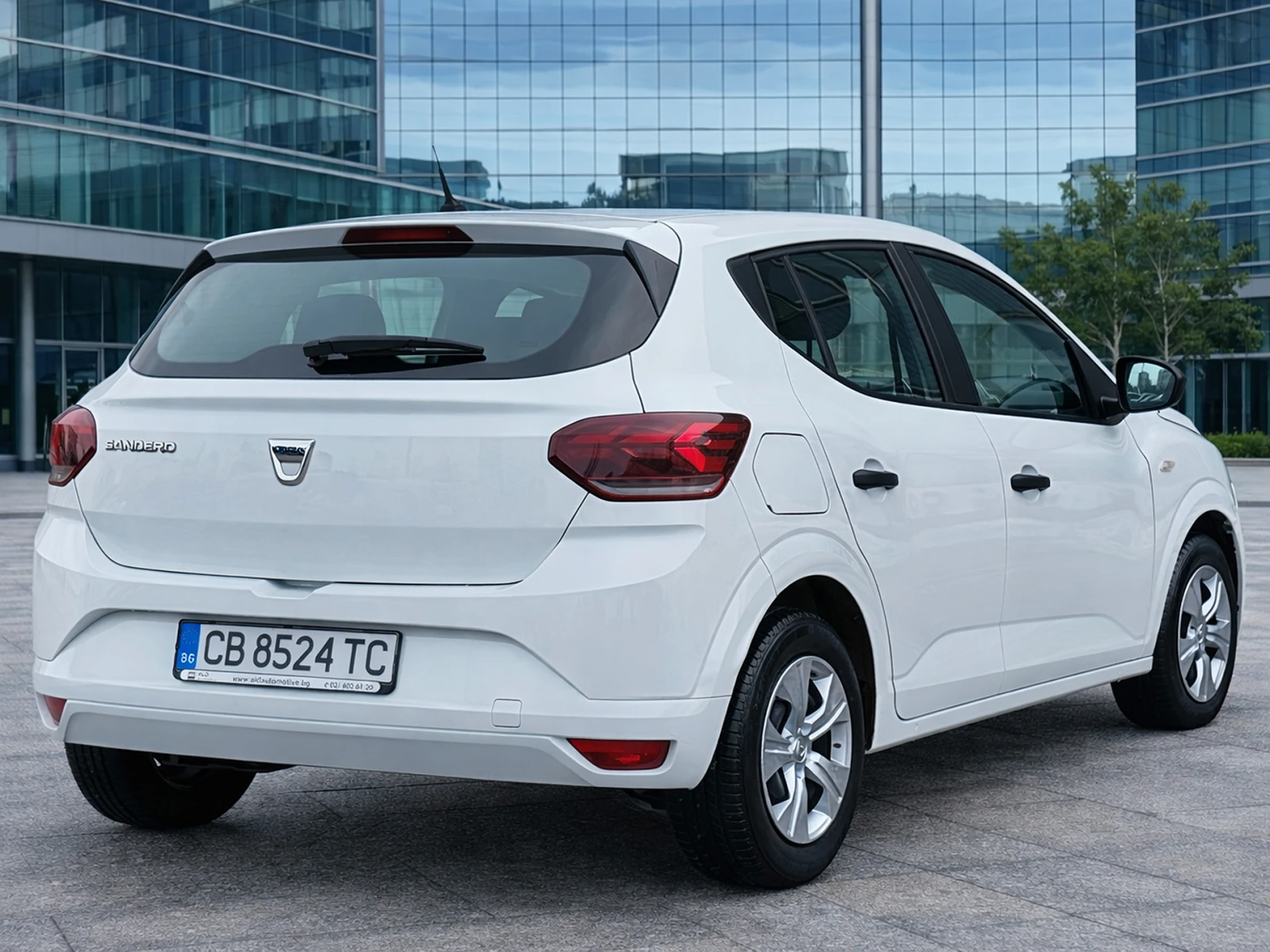 Dacia Sandero 1.0 TCE petrol/LPG заводско Гаранционен! - изображение 4