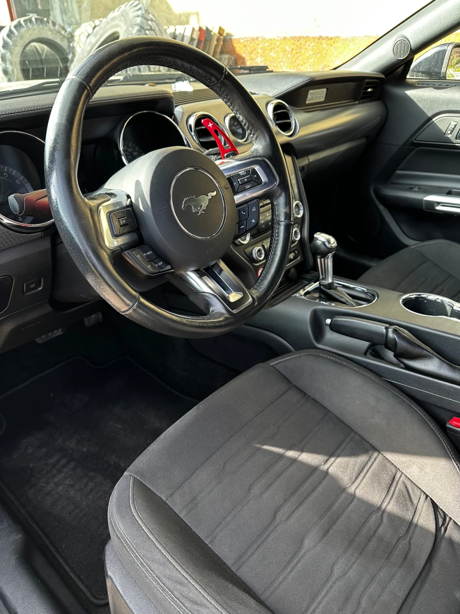 Ford Mustang  - изображение 9