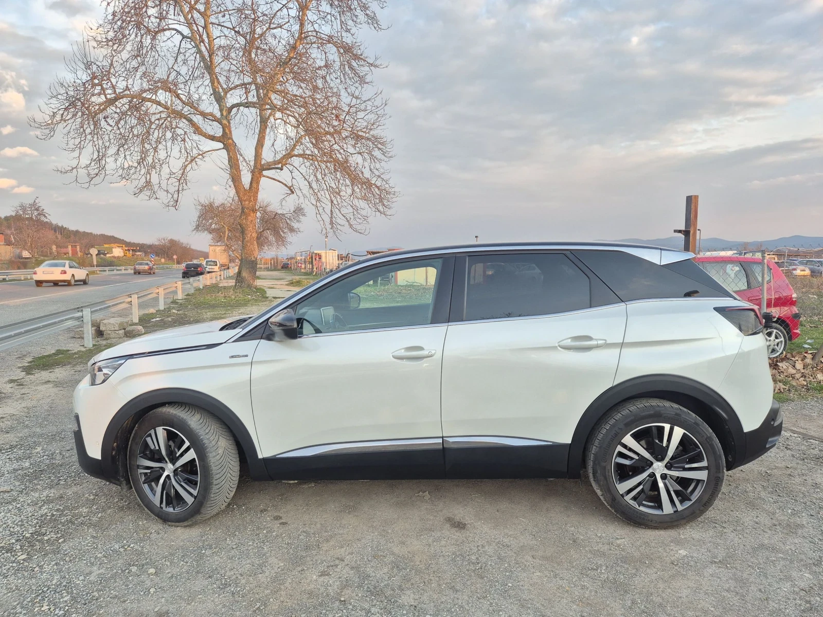 Peugeot 3008 GT LINE/NAVI/KAMERA, снимка 5 - Автомобили и джипове - 53731023