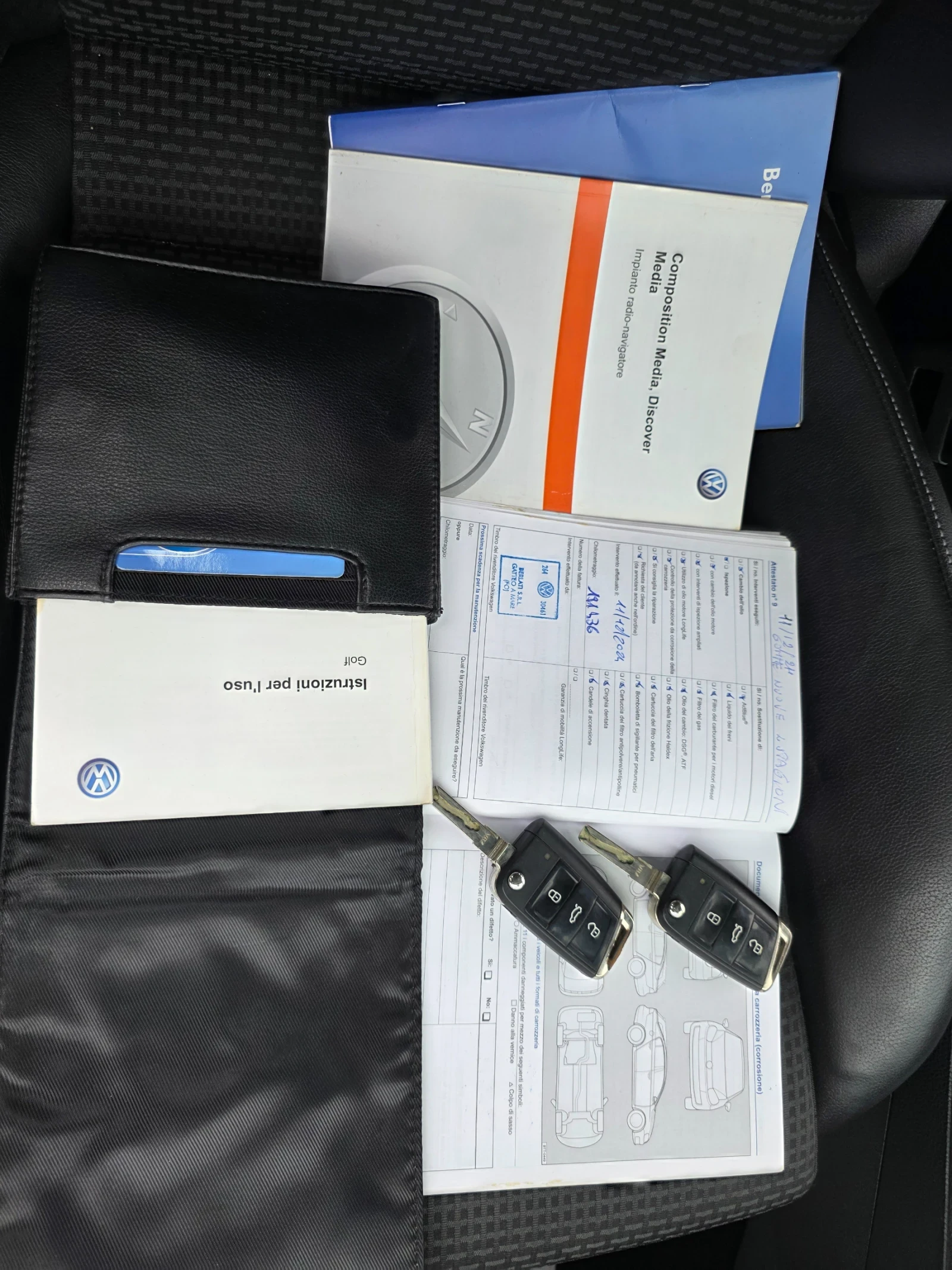 VW Golf 1.6tdi R Line, снимка 9 - Автомобили и джипове - 54323515