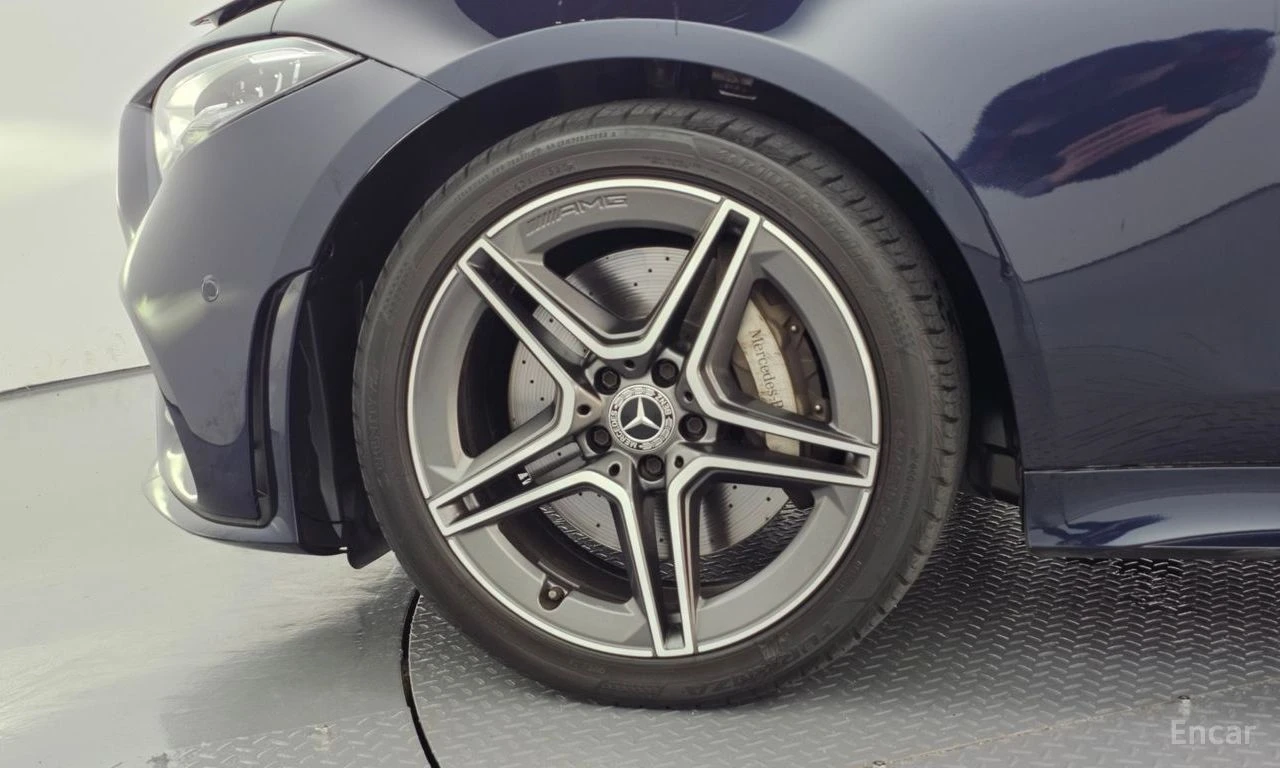 Mercedes-Benz CLS 300 AMG LINE* BURMESTER* HEAD-UP* CARBON* ОБДУХВАНЕ, снимка 5 - Автомобили и джипове - 54458926