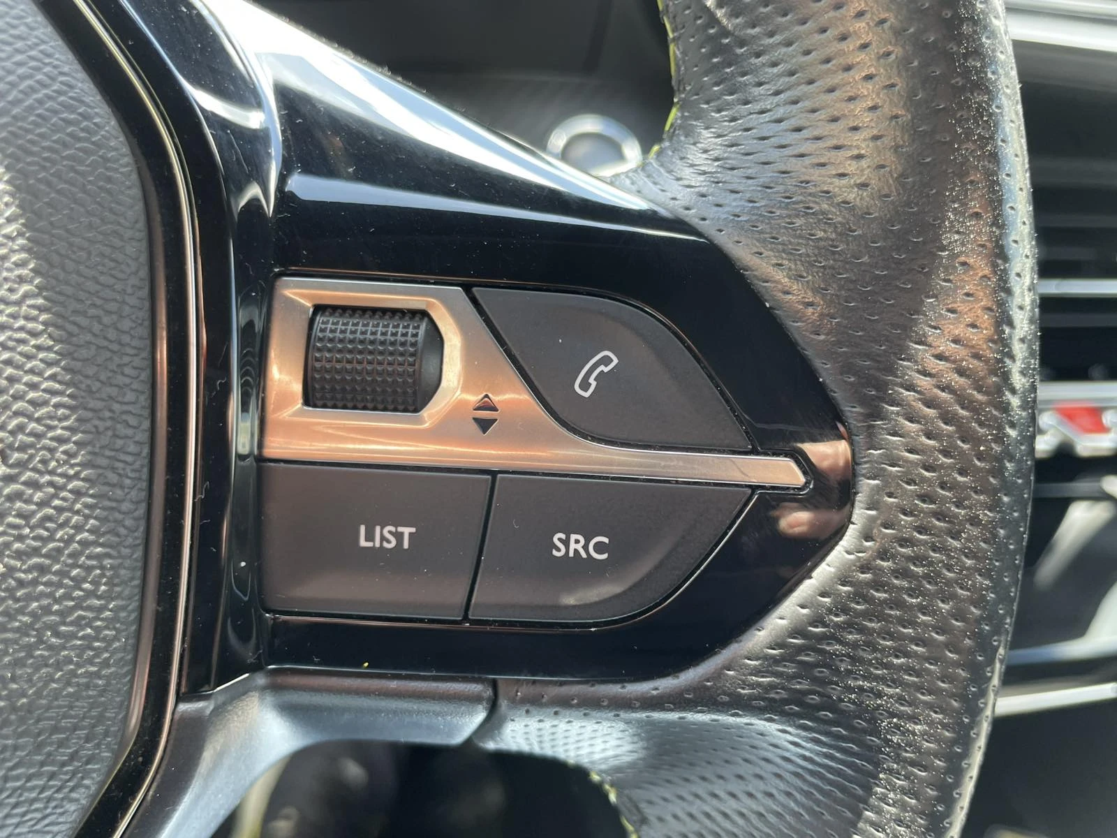 Peugeot 208 GT, снимка 12 - Автомобили и джипове - 54712033