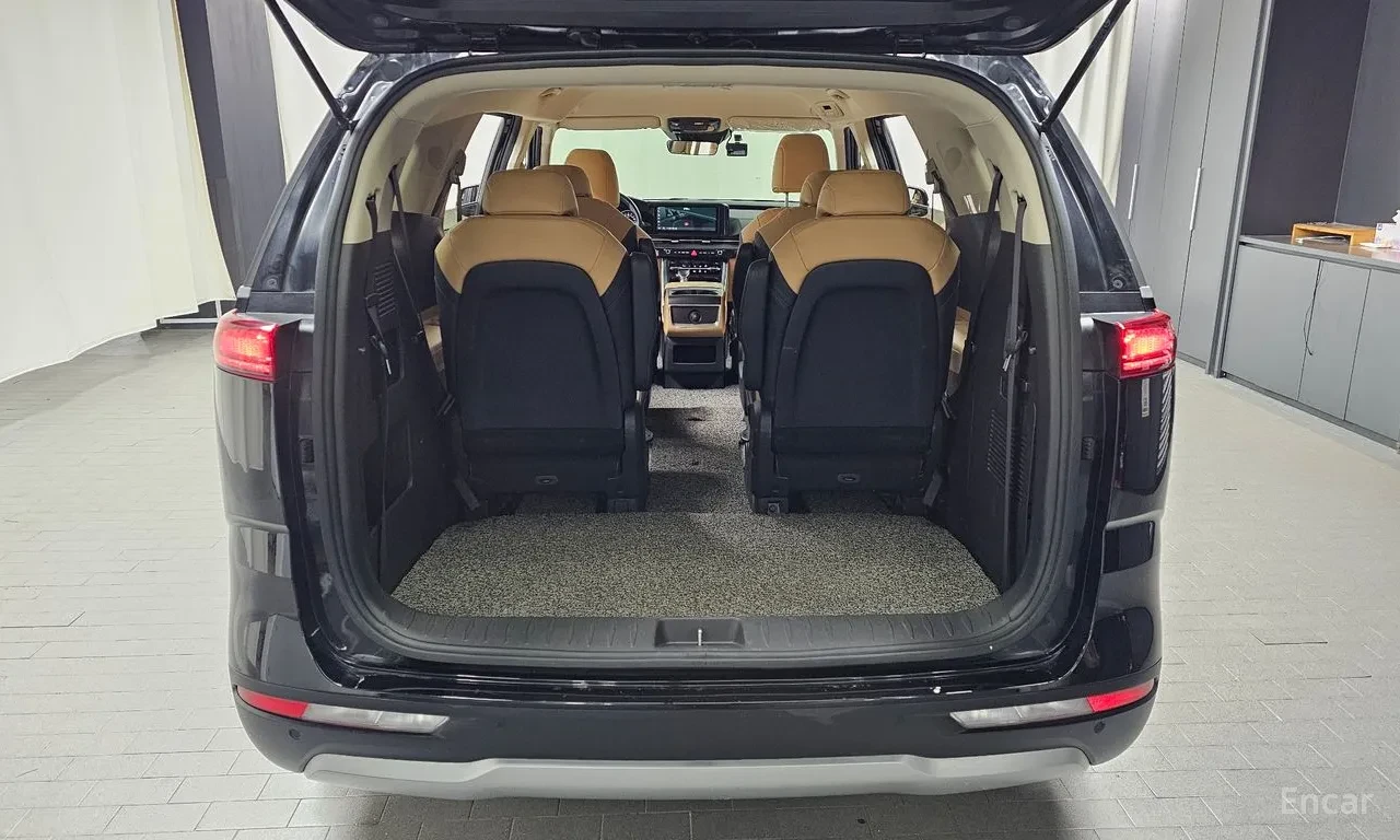 Kia Carnival PRESTIGE / 9 МЕСТА / ЛИЗИНГ, снимка 15 - Автомобили и джипове - 54805242