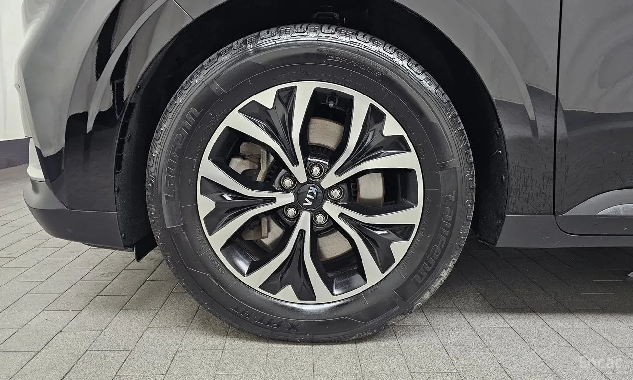 Kia Carnival PRESTIGE / 9 МЕСТА / ЛИЗИНГ, снимка 5 - Автомобили и джипове - 54805242