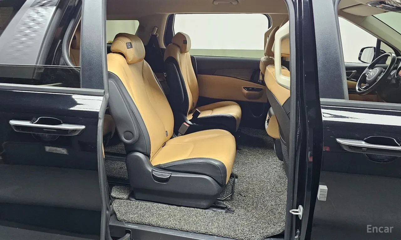 Kia Carnival PRESTIGE / 9 МЕСТА / ЛИЗИНГ, снимка 11 - Автомобили и джипове - 54805242