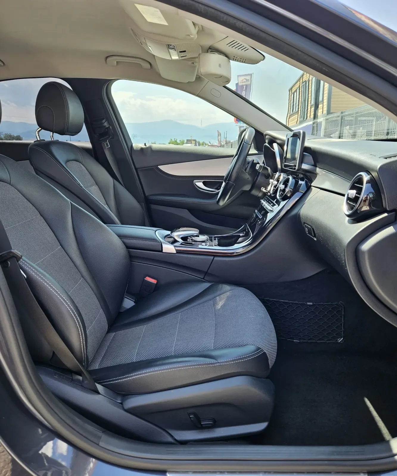 Mercedes-Benz C 220, снимка 11 - Автомобили и джипове - 55383902