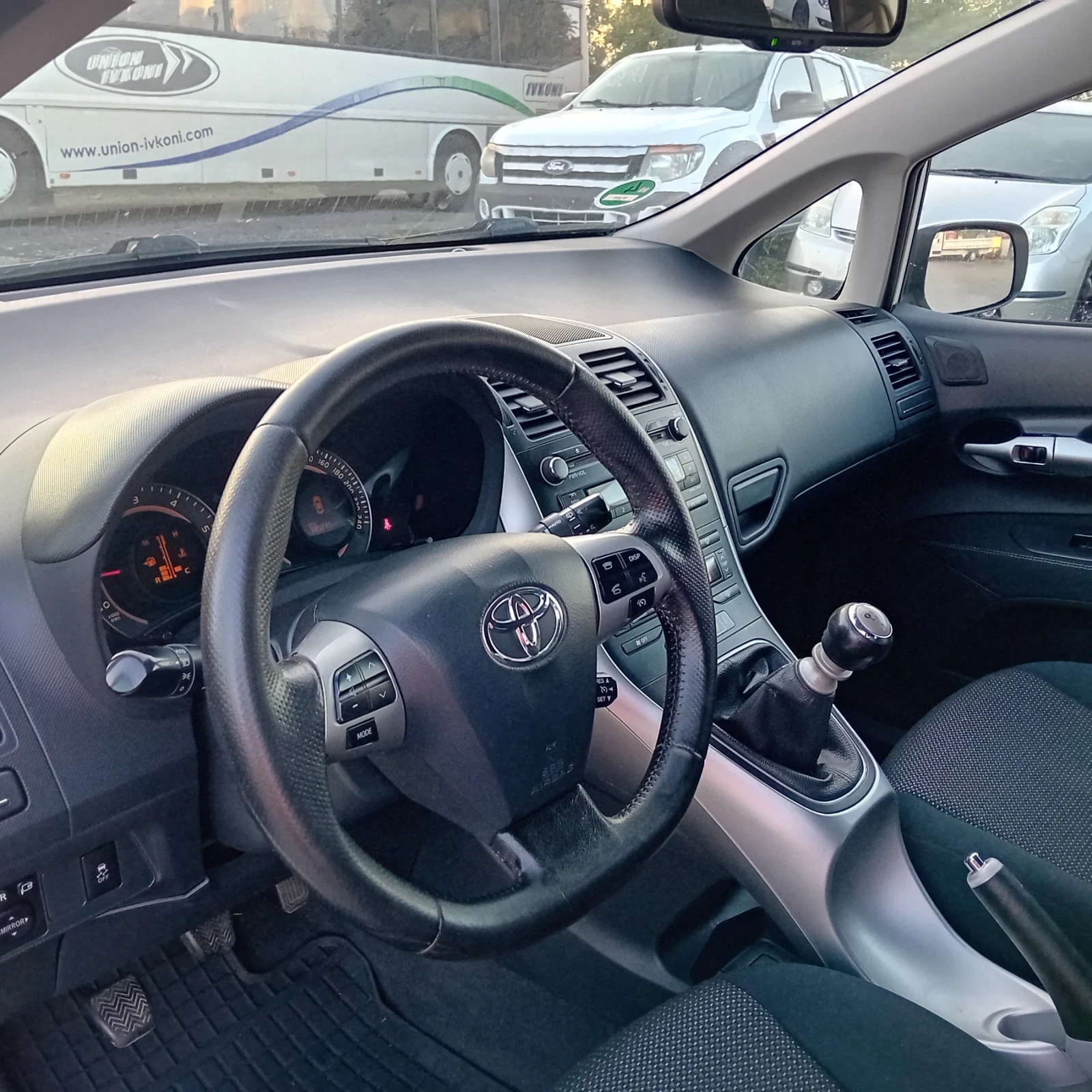 Toyota Auris 2.0d4d 126k face , снимка 9 - Автомобили и джипове - 55467472
