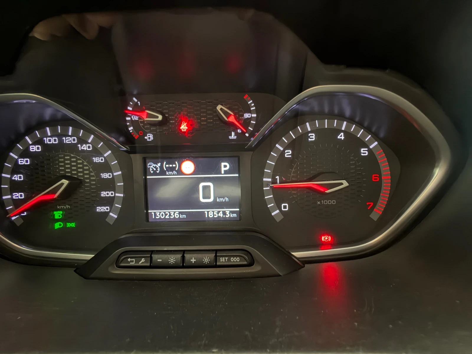 Peugeot Rifter GT LINE, снимка 14 - Автомобили и джипове - 55647683