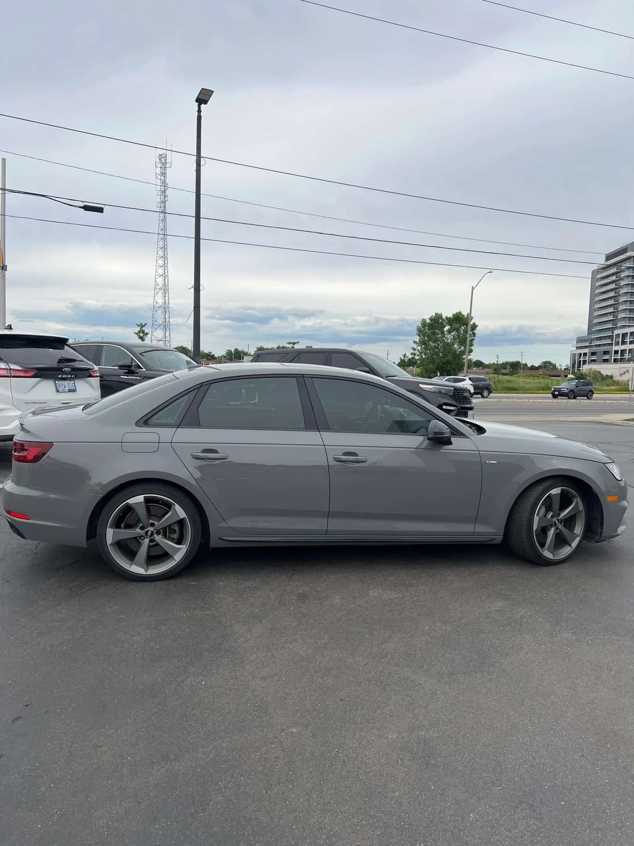 Audi A4 Technik  CARFAX, снимка 3 - Автомобили и джипове - 55852953