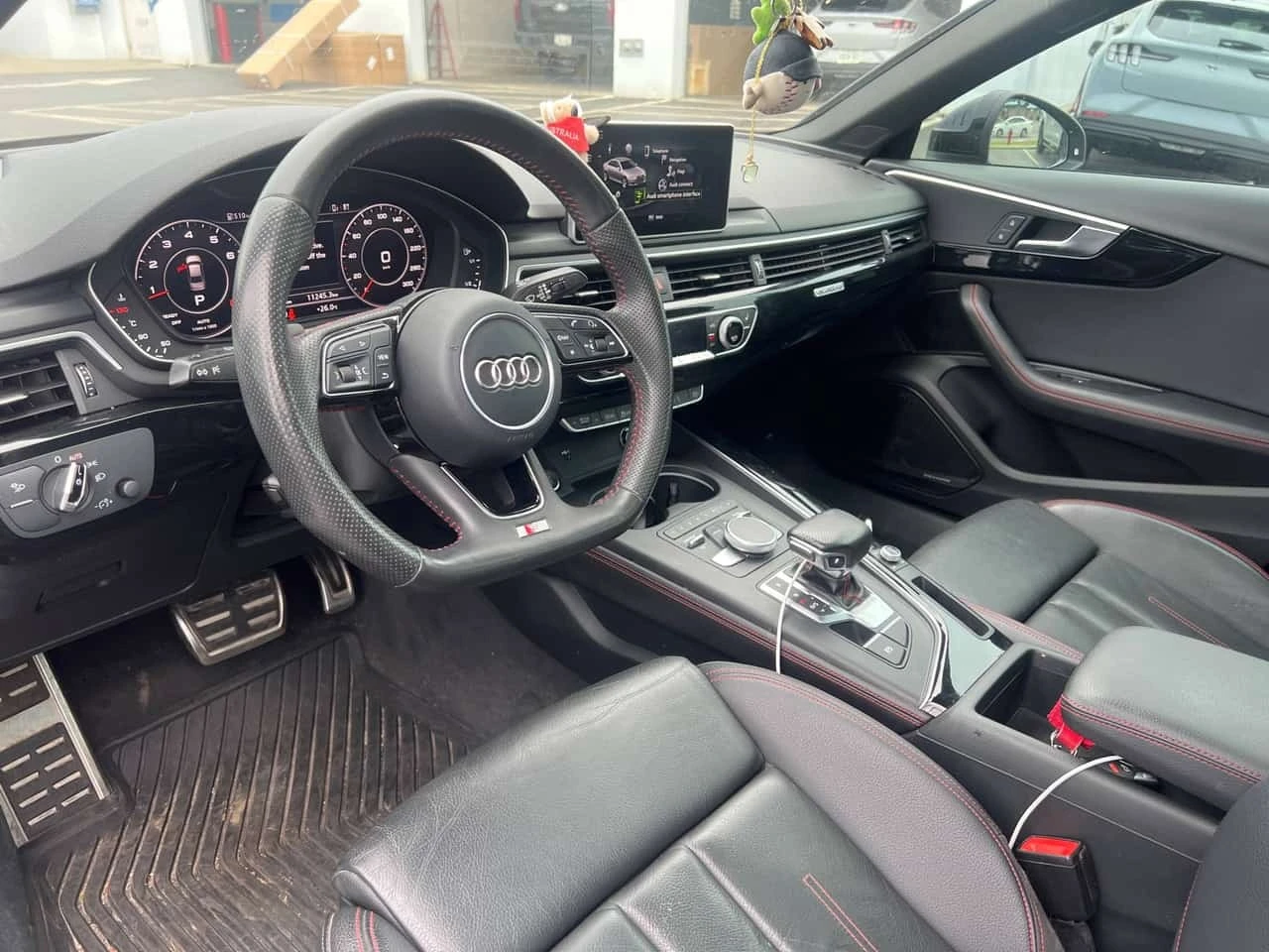 Audi A4 Technik  CARFAX, снимка 5 - Автомобили и джипове - 55852953