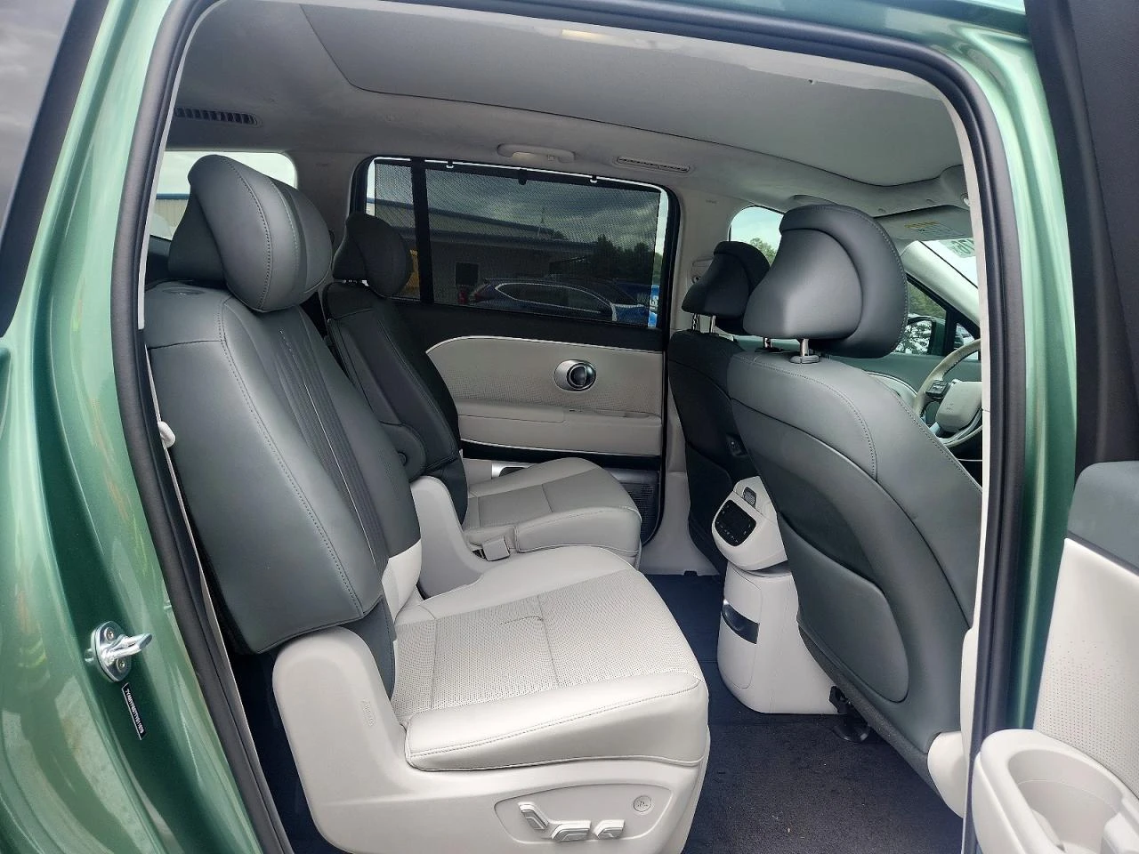 Hyundai Ioniq 9 Calligraphy, снимка 10 - Автомобили и джипове - 56164315