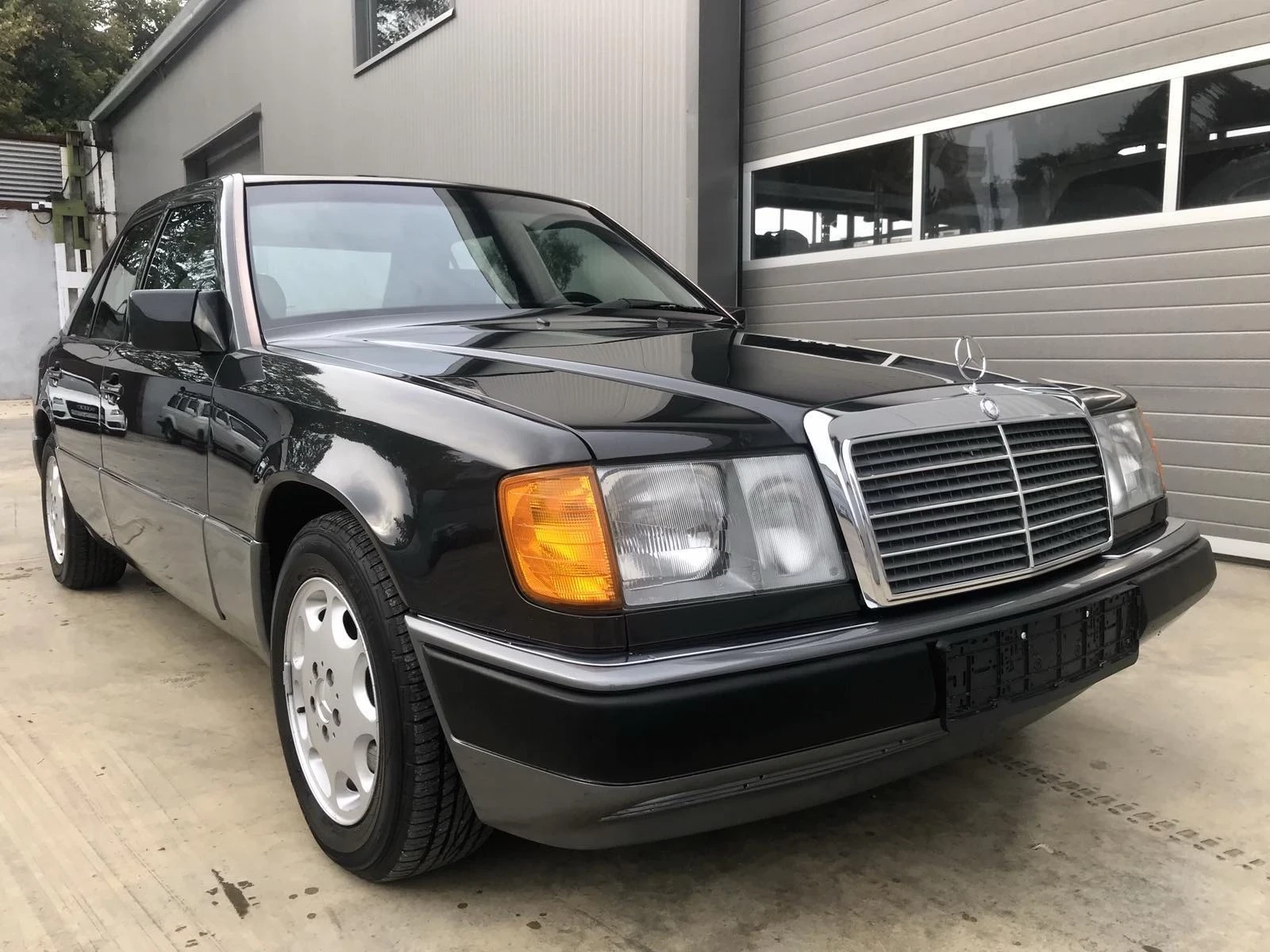 Mercedes-Benz E 400 Е420 / V8 / 279ps / 125хил км /  ТОП СЪСТОЯНИЕ, снимка 4 - Автомобили и джипове - 56197768