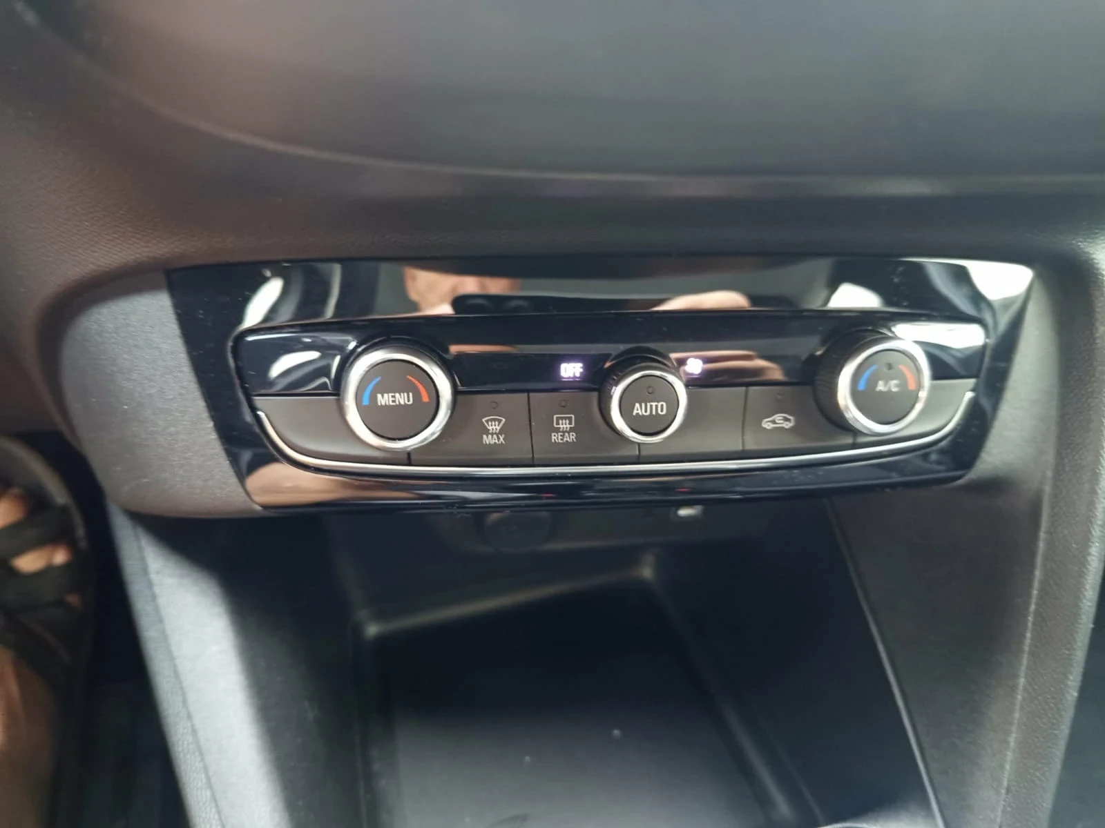 Opel Corsa 1.2 Турбо бенз.101к.с, снимка 15 - Автомобили и джипове - 56241404