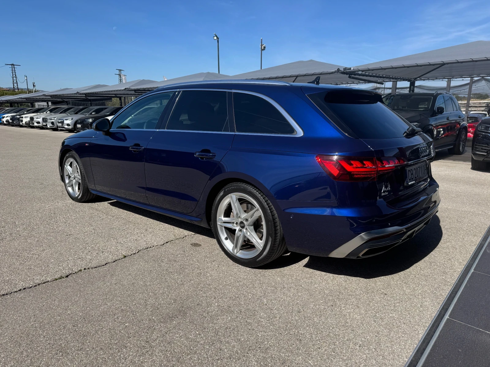 Audi A4 2.0D /S-LINE-КОЖА-360'-AUT-PANO-ЕКСТРИ-ОБСЛУЖЕ, снимка 5 - Автомобили и джипове - 56334554