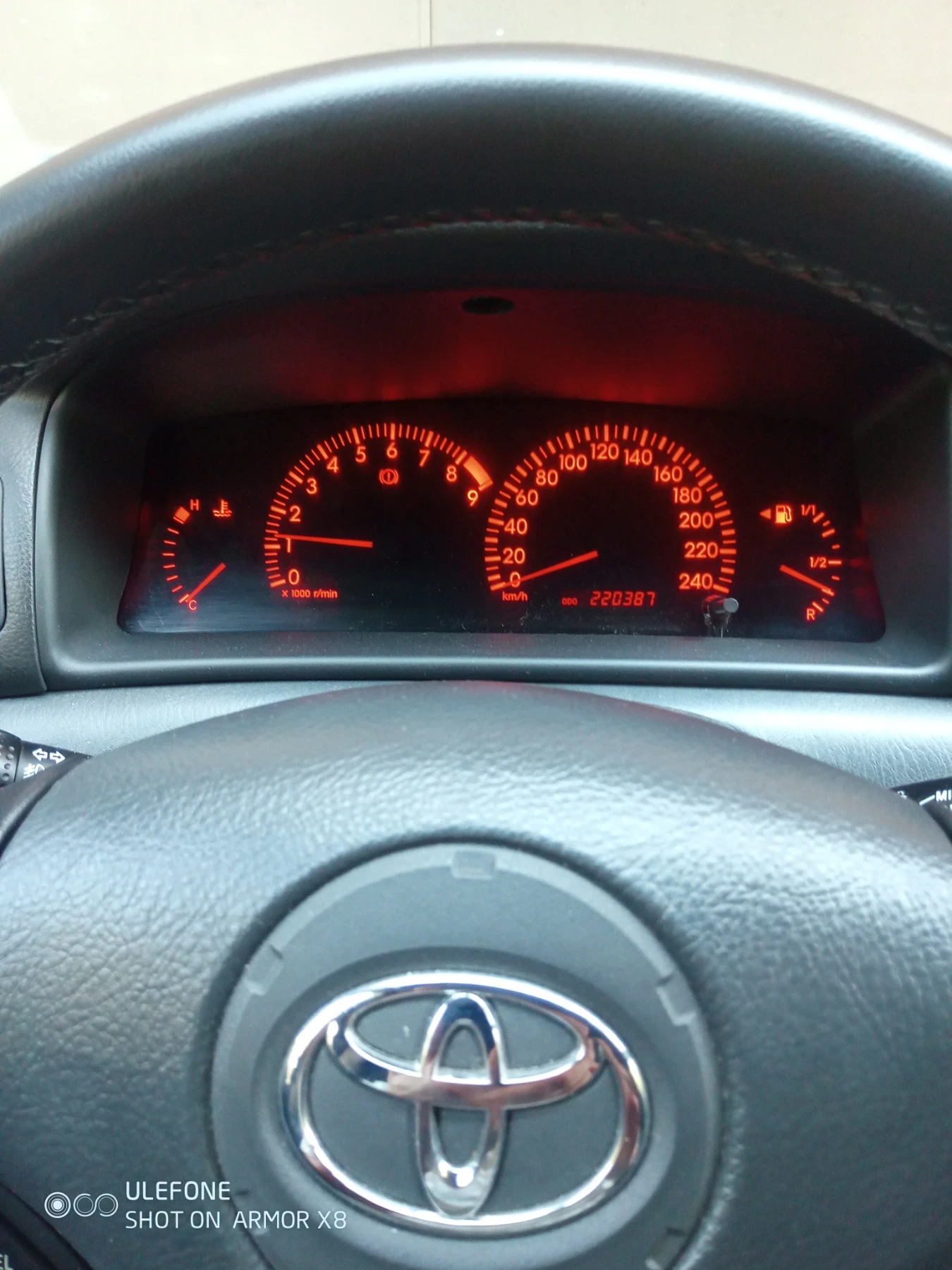 Toyota Corolla TS 1.8 192к.с, снимка 6 - Автомобили и джипове - 56527336