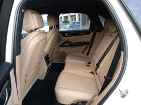 Porsche Cayenne * E Hybrid / SPORT DESIGN PKG/ 21/ EXTENDED LEATHE, снимка 13
