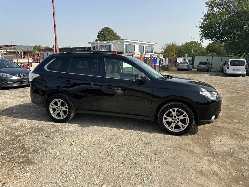 Mitsubishi Outlander 2.2di-d!4WD!6+ 1m!Navigation!Keyless Go!Xenon!Кожа, снимка 8 - Автомобили и джипове - 48291592