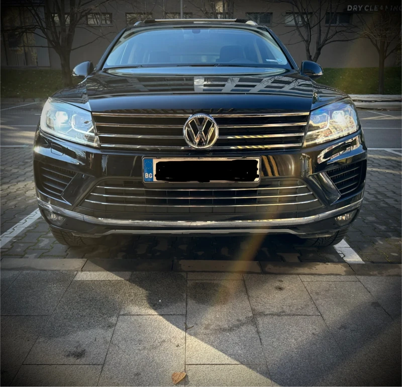 VW Touareg V6 TDI 262HP, R-Line, снимка 4 - Автомобили и джипове - 48718075