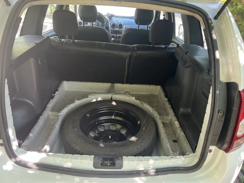 Dacia Duster, снимка 8 - Автомобили и джипове - 52409288