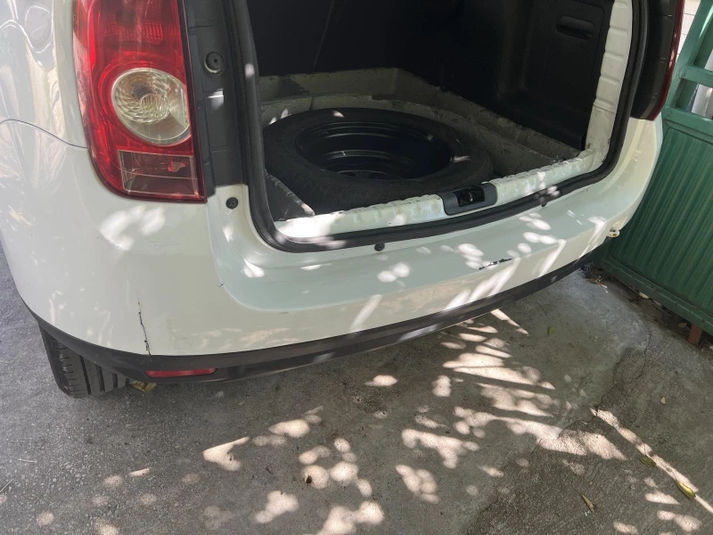 Dacia Duster, снимка 5 - Автомобили и джипове - 52409288