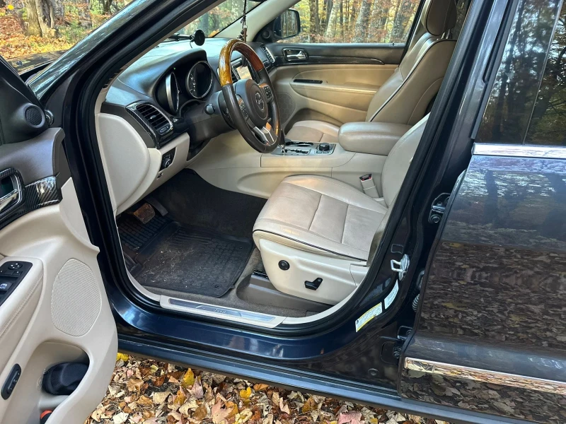 Jeep Grand cherokee Overland 5.7 Hemi, снимка 9 - Автомобили и джипове - 52620652