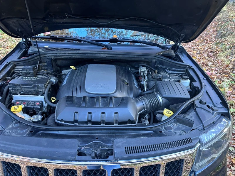 Jeep Grand cherokee Overland 5.7 Hemi, снимка 17 - Автомобили и джипове - 52620652