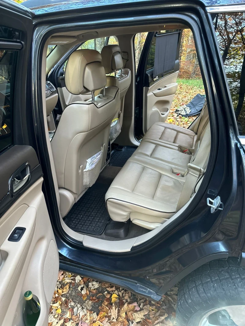 Jeep Grand cherokee Overland 5.7 Hemi, снимка 12 - Автомобили и джипове - 52620652