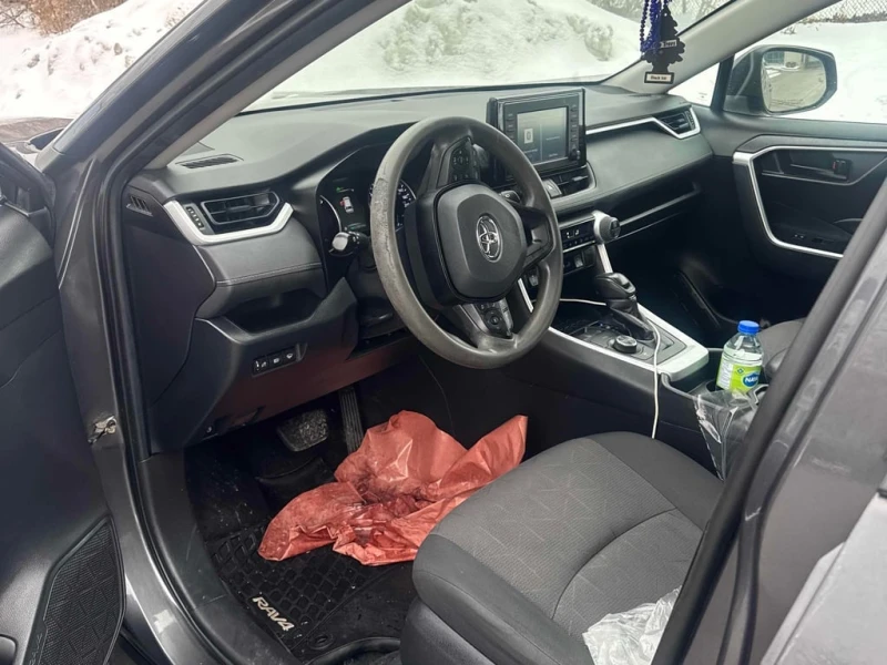 Toyota Rav4 * Hybrid LE * CARFAX * БЕЗ ПЪРВОНАЧАЛНА ВНОСКА, снимка 5 - Автомобили и джипове - 53134747