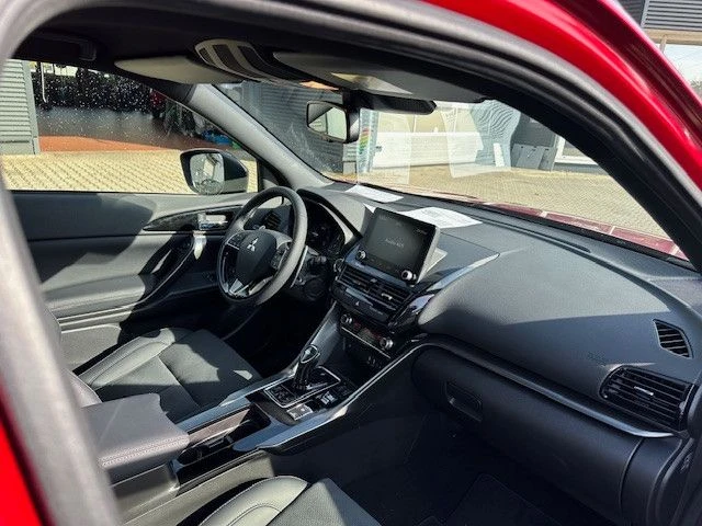 Mitsubishi Eclipse Cross НОВ!2.4PHEV/188HP/PLUS-SELECT-BLACK/4X4/CAM/527v - изображение 5
