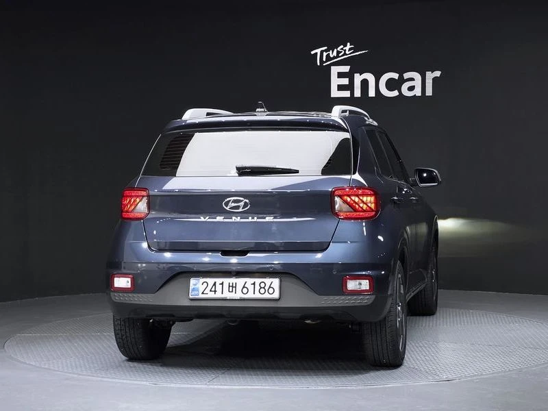 Hyundai Venue 1.6 Automatic КРАЙНА ЦЕНА: 18400 EUR !!!РЕАЛНА КРА, снимка 4 - Автомобили и джипове - 55968054