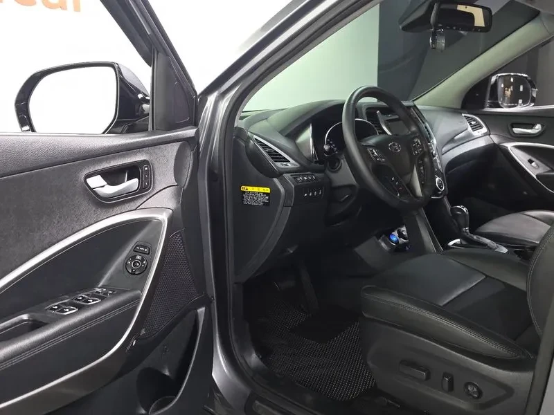 Hyundai Santa fe 2.0 CRDi 4WD - САМО 30% АВАНС, снимка 10 - Автомобили и джипове - 56021764