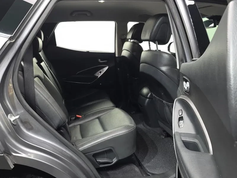 Hyundai Santa fe 2.0 CRDi 4WD - САМО 30% АВАНС, снимка 12 - Автомобили и джипове - 56021764