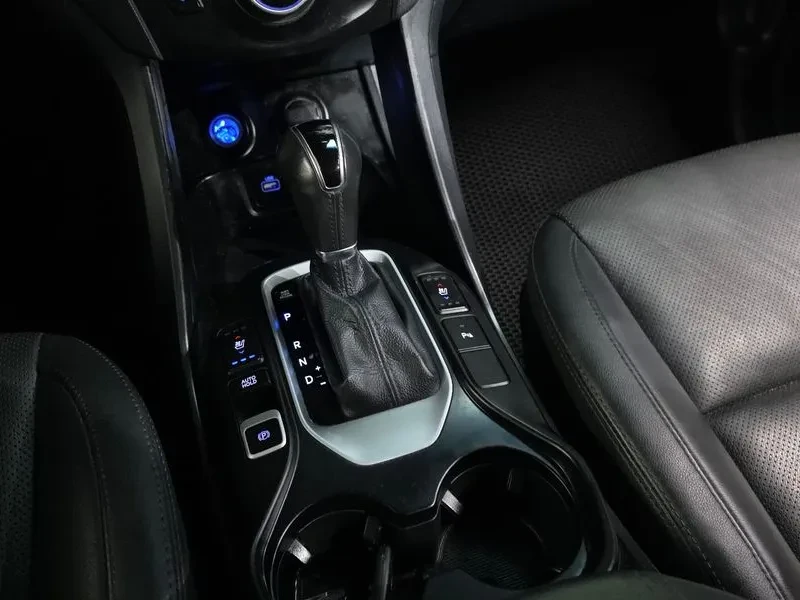 Hyundai Santa fe 2.0 CRDi 4WD - САМО 30% АВАНС, снимка 9 - Автомобили и джипове - 56021764