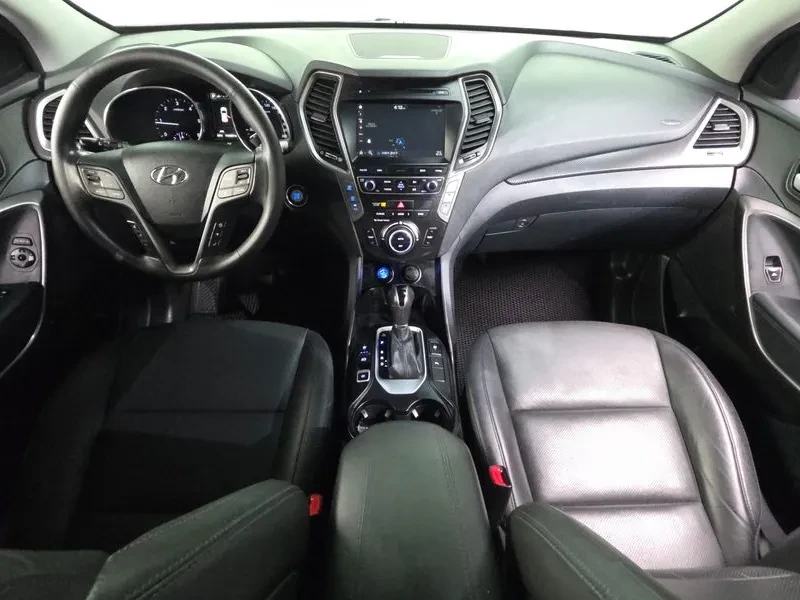 Hyundai Santa fe 2.0 CRDi 4WD - САМО 30% АВАНС, снимка 7 - Автомобили и джипове - 56021764