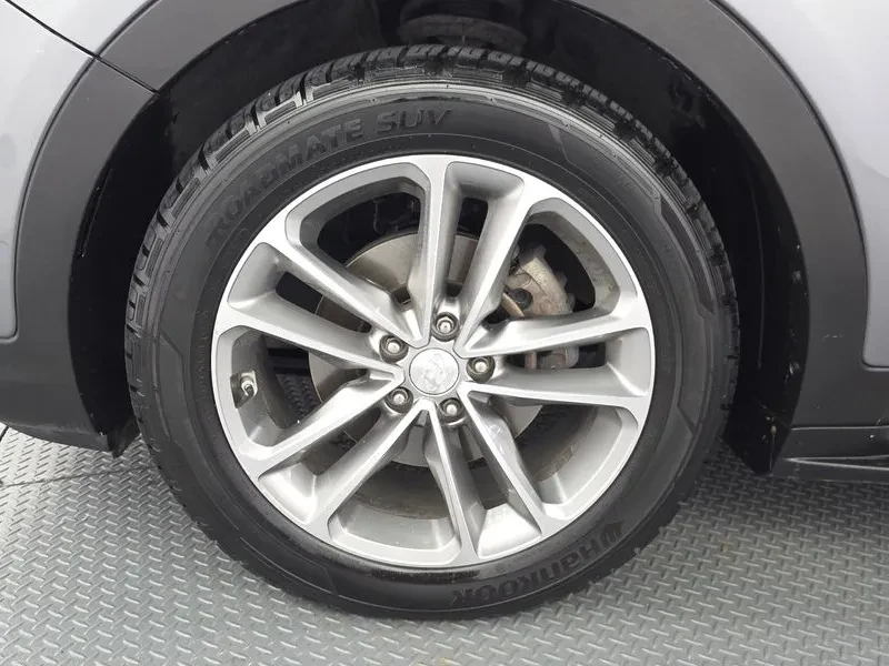 Hyundai Santa fe 2.0 CRDi 4WD - САМО 30% АВАНС, снимка 5 - Автомобили и джипове - 56021764