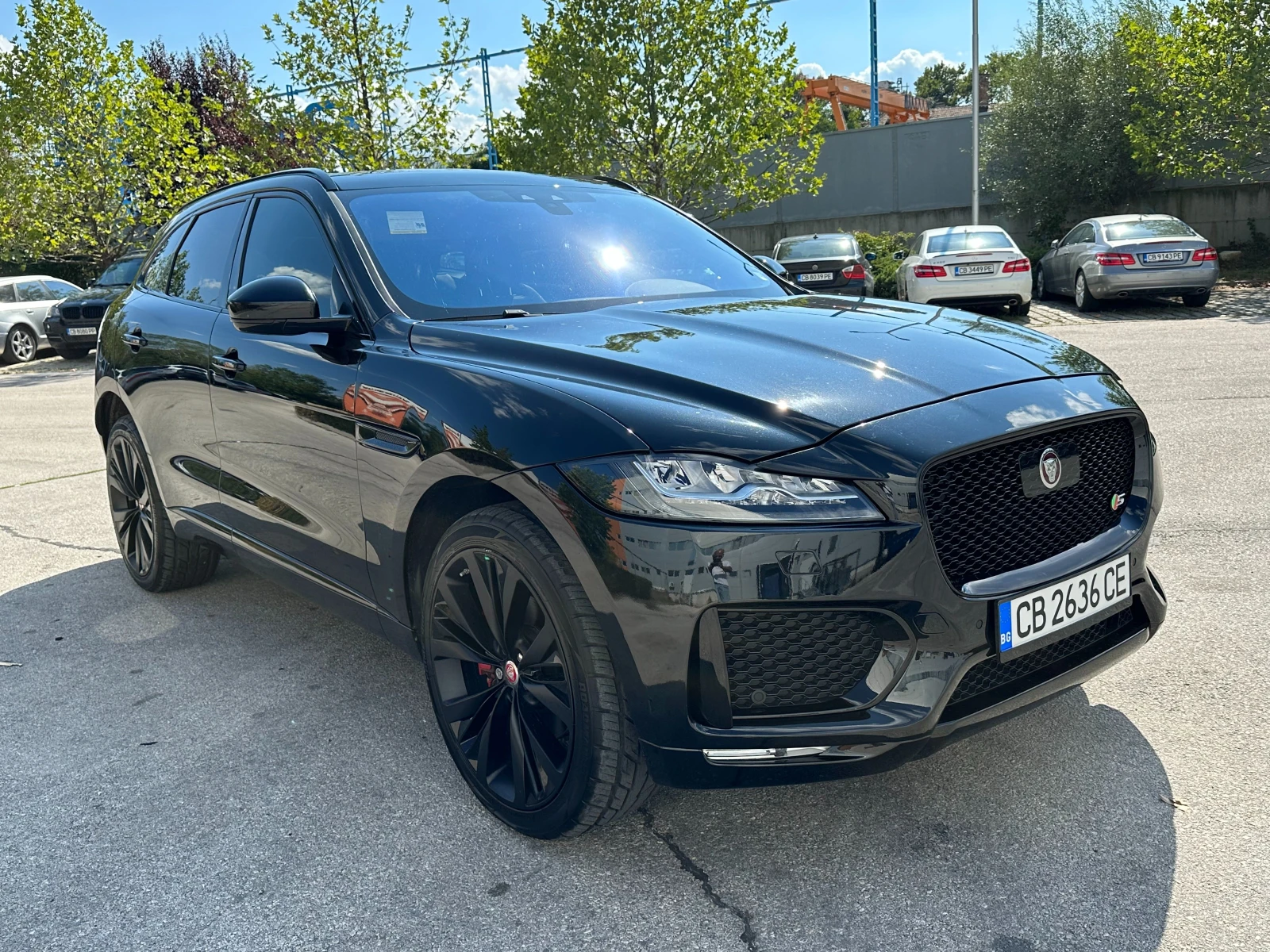 Jaguar F-PACE 3.0i 381к.с. R Sport - изображение 6